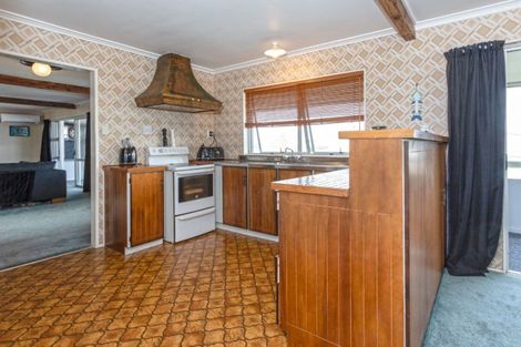 Photo of property in 320 Ocean Road, Whangamata, 3620