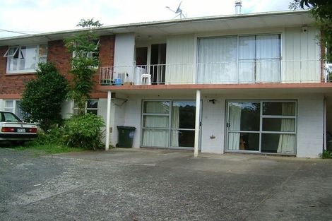 Photo of property in 77 Lake Road, Northcote, Auckland, 0627