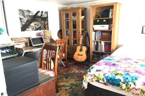 Photo of property in 30 Megan Avenue, Pakuranga Heights, Auckland, 2010