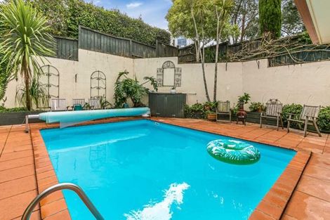 Photo of property in 3/2 Beach Road, Castor Bay, Auckland, 0620