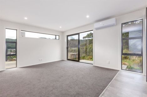 Photo of property in 9 Hastings Grove, Wainuiomata, Lower Hutt, 5014