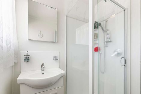 Photo of property in 10 Walnut Place, Owhata, Rotorua, 3010