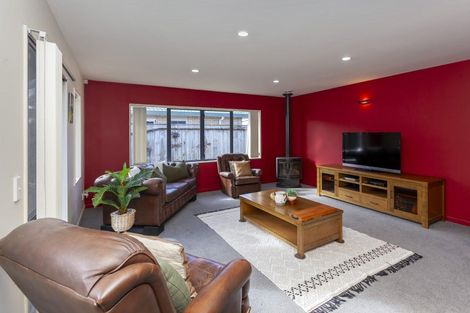 Photo of property in 22 Rifleman Lane, Paraparaumu Beach, Paraparaumu, 5032