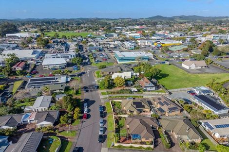 Photo of property in 21 Fairway Drive, Kerikeri, 0230