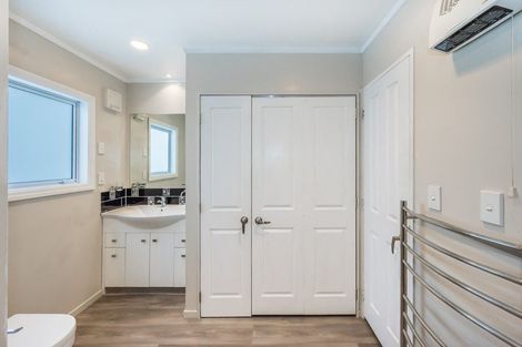 Photo of property in 95 Elizabeth Street, Waikanae, 5036