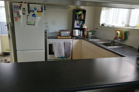 Photo of property in 86f1 Kilbirnie Crescent, Kilbirnie, Wellington, 6022