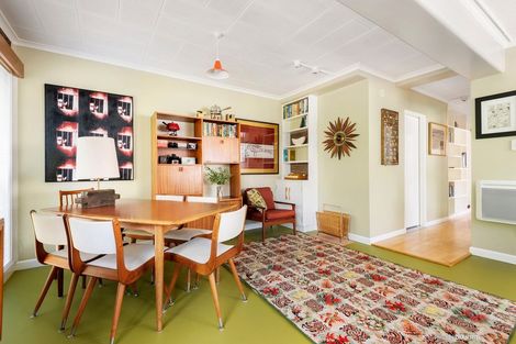 Photo of property in Victoria Court, 4u8 Queen Street, Mount Victoria, Wellington, 6011