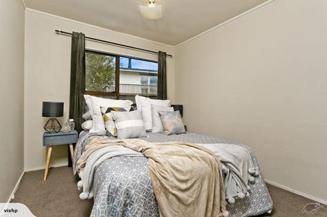 Photo of property in 2/96a Birkdale Road, Birkdale, Auckland, 0626