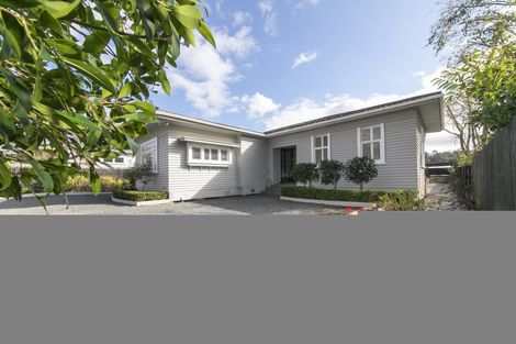 Photo of property in 2 Alice Street, Riverhead, 0820