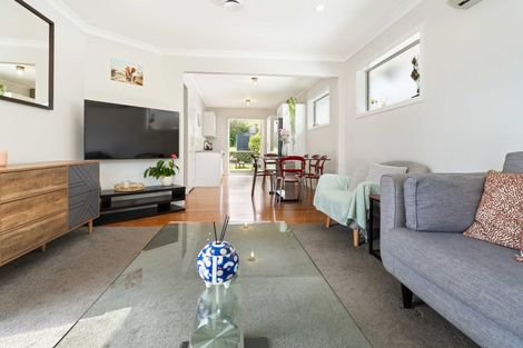 Photo of property in 71 Wallace Road, Mangere Bridge, Auckland, 2022