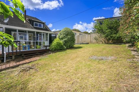 Photo of property in 2a Castleton Street, Birkdale, Auckland, 0626