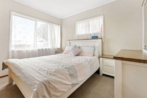 Photo of property in 20 Doone Place, Massey, Auckland, 0614