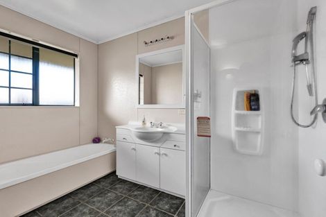 Photo of property in 10d Regan Street, Stratford, 4332