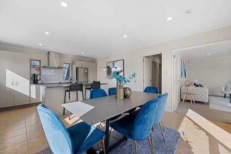 Photo of property in 45 Nimstedt Avenue, Oteha, Auckland, 0632