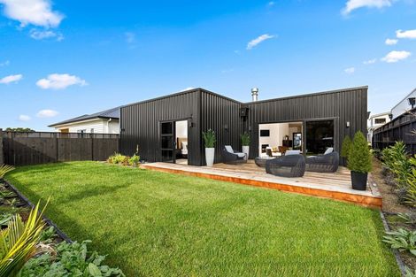 Photo of property in 9 Hampton Mews, Snells Beach, 0920