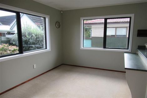 Photo of property in 1/24 Frank Evans Place, Henderson, Auckland, 0610