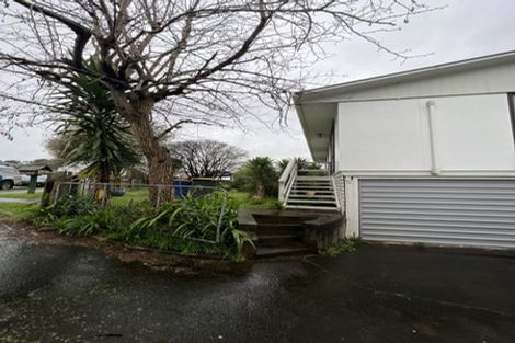 Photo of property in 22 Crosby Road, West Harbour, Auckland, 0618