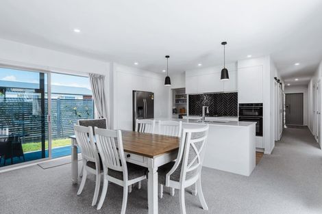 Photo of property in 15 Tai Road, Wharewaka, Taupo, 3330