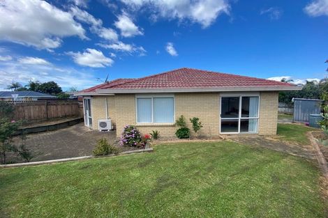 Photo of property in 57 Riverton Drive, Randwick Park, Auckland, 2105