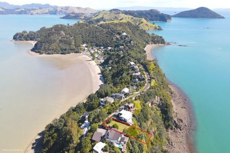 Photo of property in 1920 Wyuna Bay Road, Wyuna Bay, Coromandel, 3581