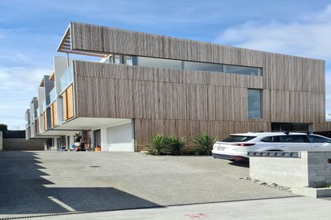 Photo of property in 384d Kapiti Road, Paraparaumu Beach, Paraparaumu, 5032