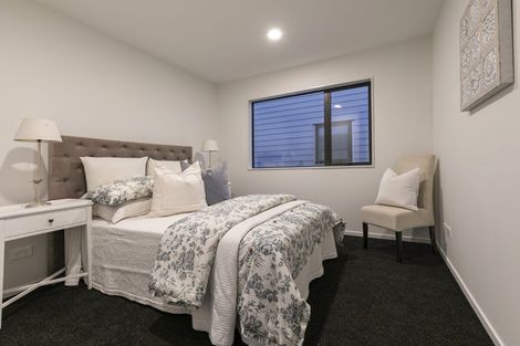 Photo of property in 2 Paparahi Place, Wainui, 0992
