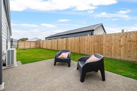 Photo of property in 12 Rotoiti Place, Paraparaumu, 5032