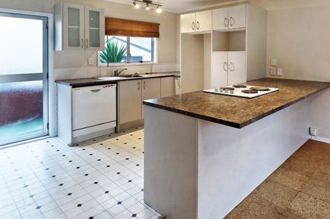 Photo of property in 55 Stottholm Road, Titirangi, Auckland, 0604