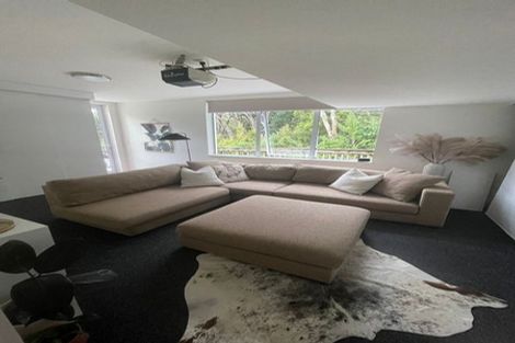 Photo of property in 12 Viridian Lane, Greenhithe, Auckland, 0632