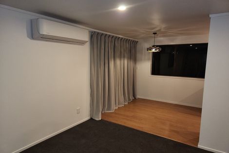 Photo of property in 84a/2 Avonleigh Road, Green Bay, Auckland, 0604