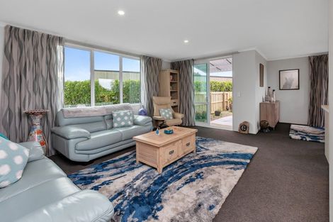 Photo of property in 16 Riverglen Road, Waipu, 0510