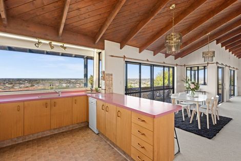 Photo of property in 35 Cumberland Rise, Taradale, Napier, 4112