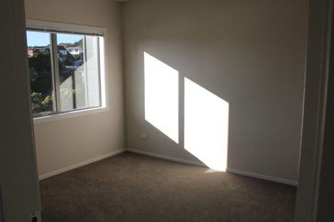 Photo of property in 61u6 Black Rock Road, Newlands, Wellington, 6037