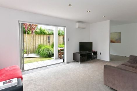 Photo of property in 53a Walton Street, Red Beach, 0932