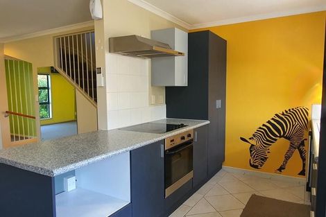 Photo of property in 36 Verdale Circle, Glen Eden, Auckland, 0602