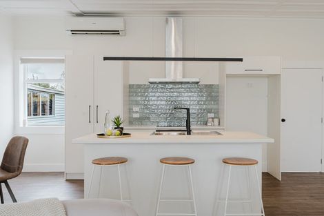 Photo of property in 80 Beechey Street, Pirongia, 3802