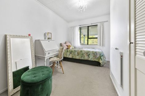 Photo of property in 1 Awatahi Place, Greenhithe, Auckland, 0632