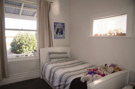 Photo of property in 17 Nikau Grove, Woburn, Lower Hutt, 5010