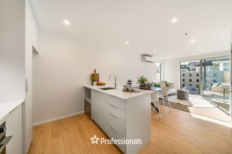 Photo of property in 31-33 Chapman Crescent, Naenae, Lower Hutt, 5011