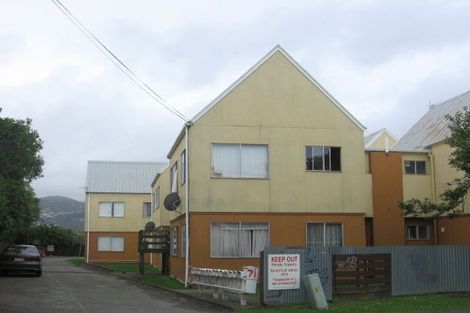 Photo of property in 71i Randwick Crescent, Moera, Lower Hutt, 5010