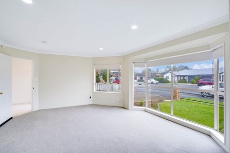 Photo of property in 41 Dalgliesh Avenue, Forest Lake, Hamilton, 3200
