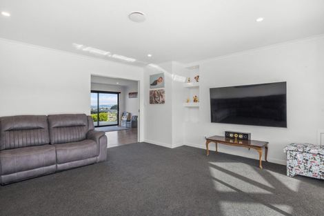 Photo of property in 66 Todd Duncan Drive, Hamurana, Rotorua, 3096