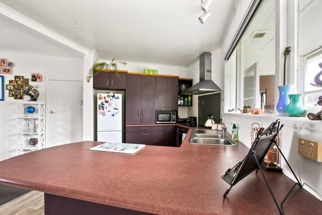 Photo of property in 1/92b South Road, Blagdon, New Plymouth, 4310