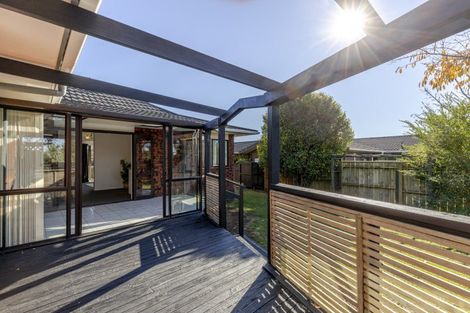 Photo of property in 60 Heta Road, Highlands Park, New Plymouth, 4312