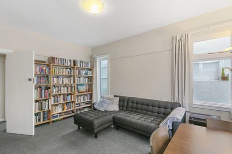 Photo of property in 1u5 Rixon Grove, Mount Victoria, Wellington, 6011