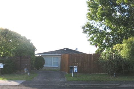 Photo of property in 1/31 Marcel Place, Glenfield, Auckland, 0629