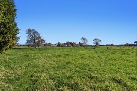 Photo of property in 9 Moore Road, Thornton, Whakatane, 3194