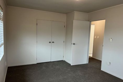 Photo of property in 38 Lilburn Crescent, Massey, Auckland, 0614