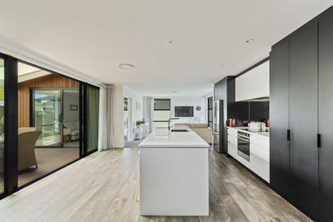 Photo of property in 10 Mackillop Way, Brooklands, New Plymouth, 4310