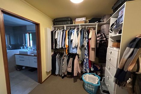 Photo of property in 16 Trevor Terrace, Paremata, Porirua, 5024